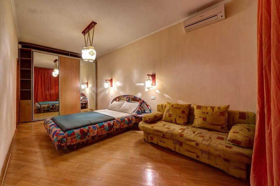 Apartments On Shota Rustaveli キエフ エクステリア 写真